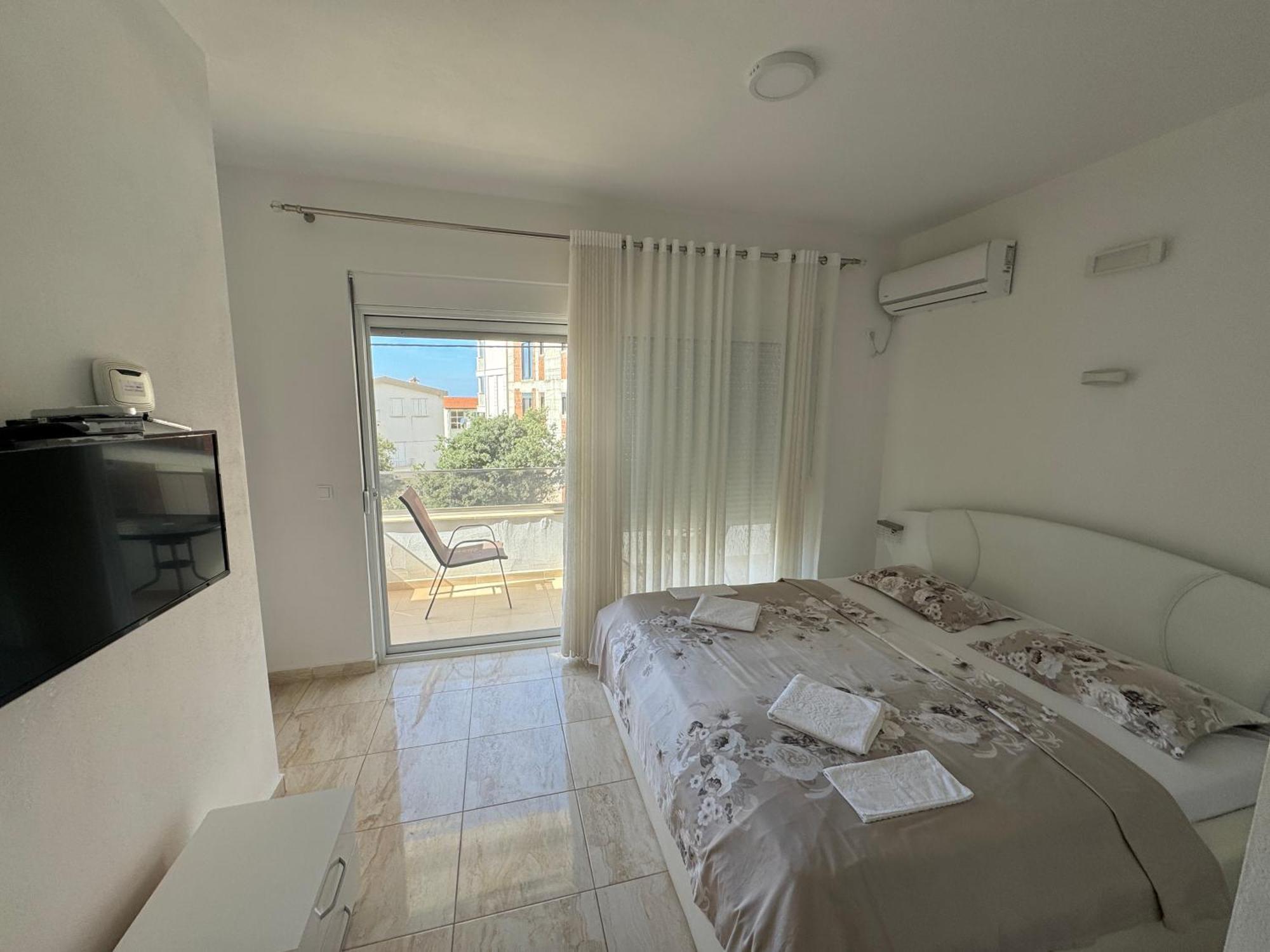 Harasta Lux Apartment Bar Exterior foto