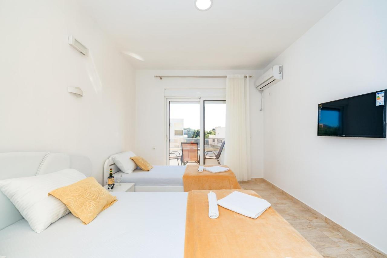 Harasta Lux Apartment Bar Exterior foto