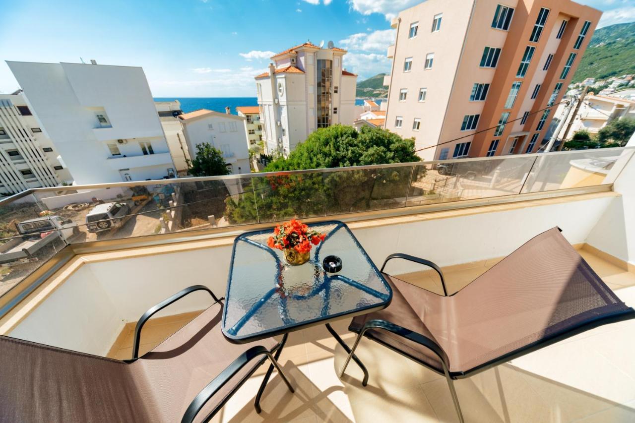 Harasta Lux Apartment Bar Exterior foto